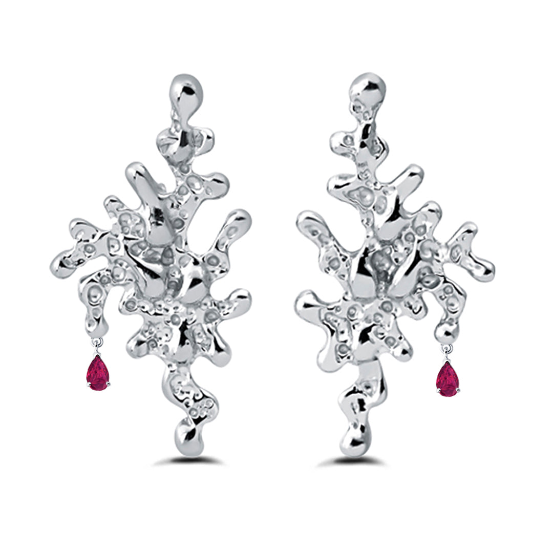 Les boucles d’oreilles Ruby Nar Melt